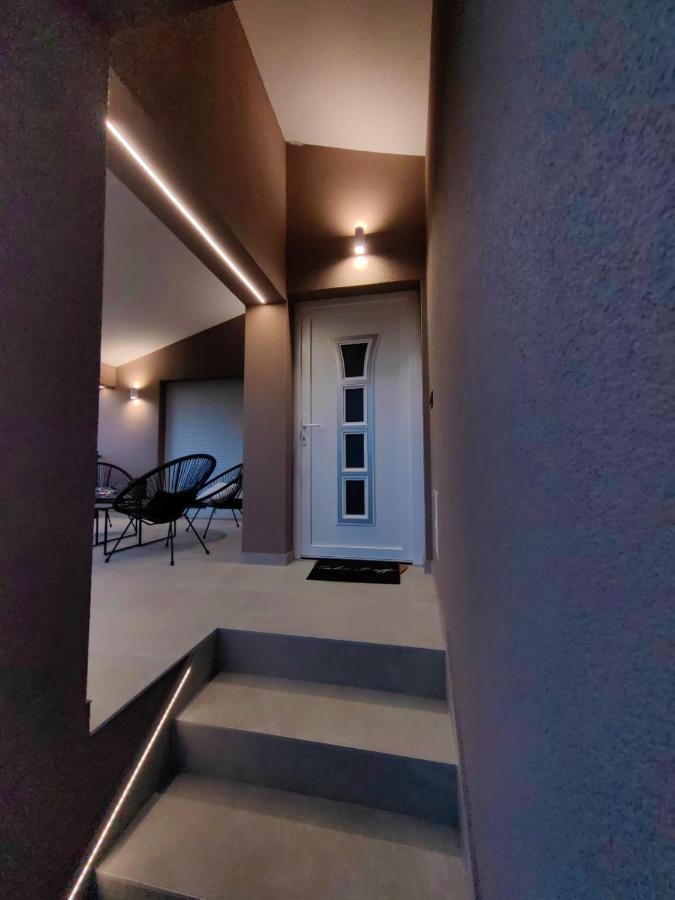 Apartment 4Reasons Ražanac Екстериор снимка
