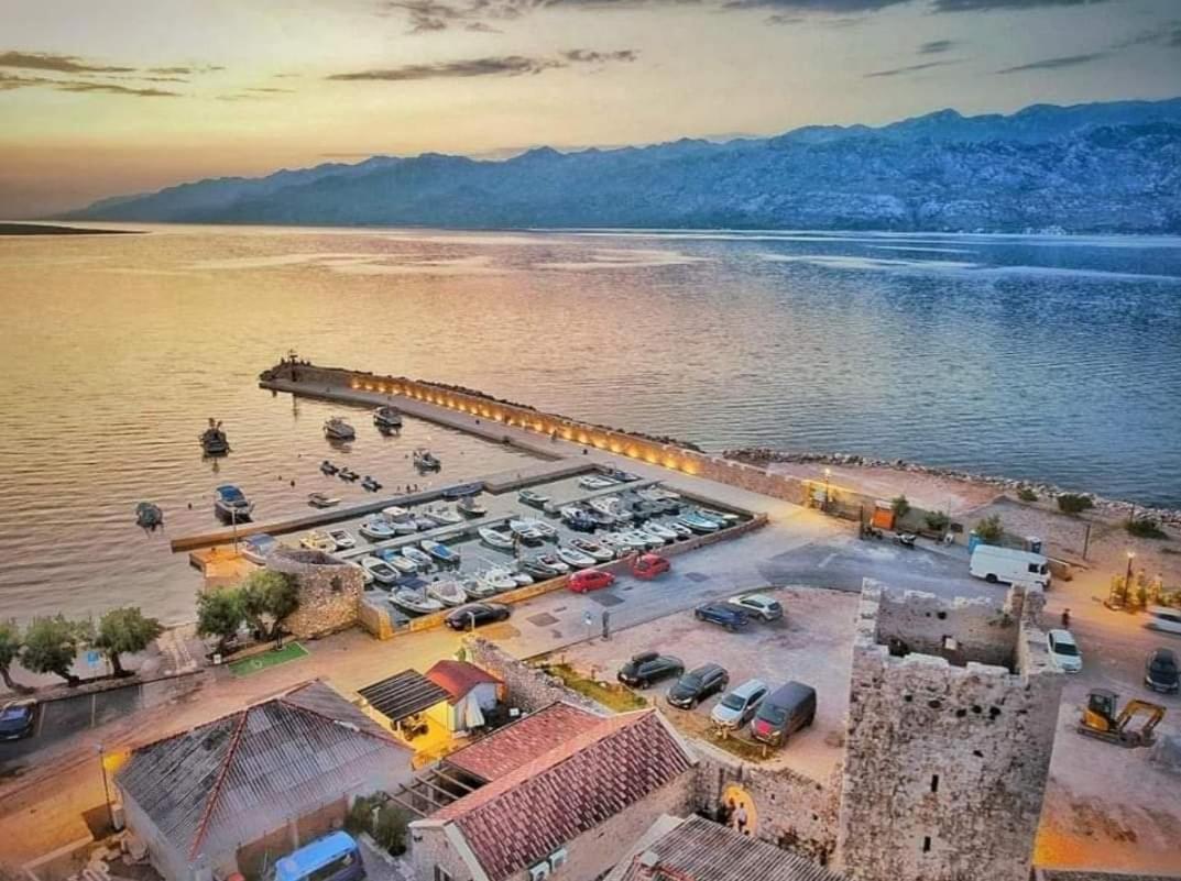 Apartment 4Reasons Ražanac Екстериор снимка